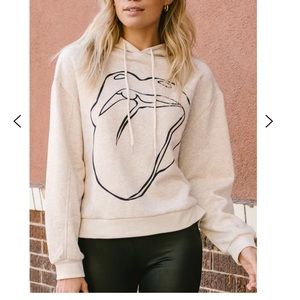 NEW-Amaryllis Wild Weekend hoodie-Size M